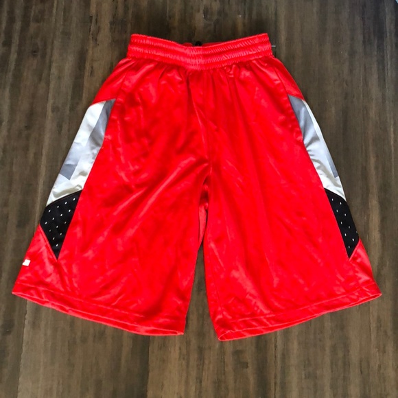 Nike Shorts - Picture 2 of 5